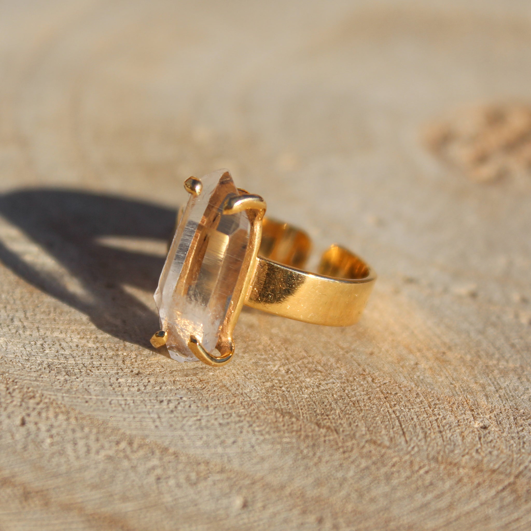 AMULET RING - CRYSTAL QUARTZ (GOLD PLATED)