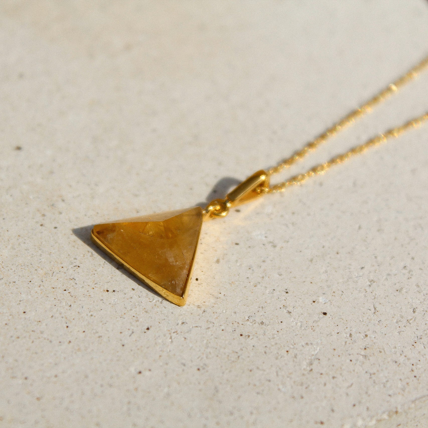 PYRAMID NECKLACE - CITRINE (GOLD PLATED)